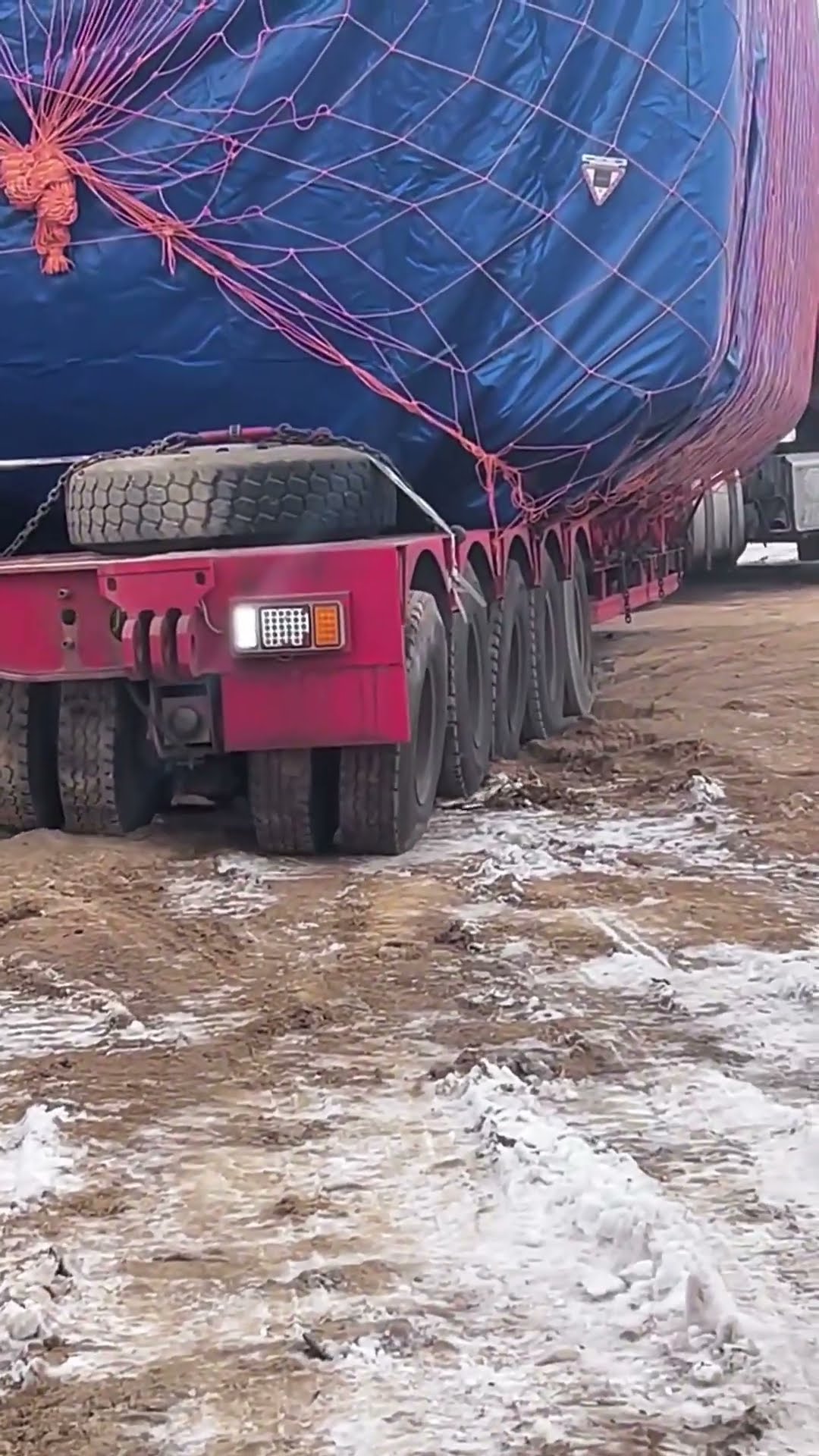 Astern process of trailer rear wheel