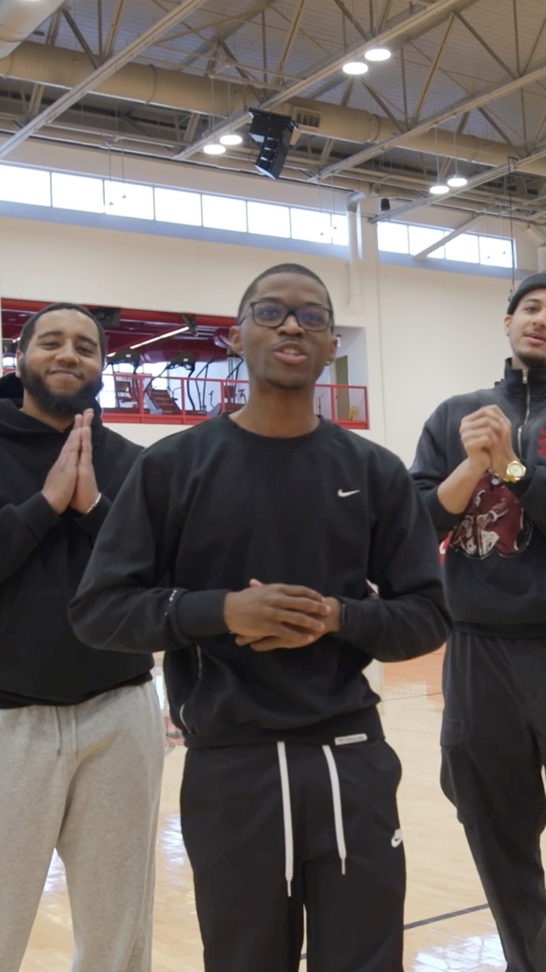 The guys from Enjoy Basketball threw some oops to Matas prepare for the 2025 #ATTSlamDunk contest!