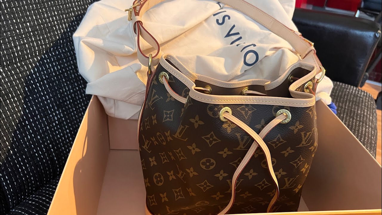 LOUIS VUITTON NOE BAG UNBOXING, REVIEW VINTAGE- What's in my bag? How did  I get it at this price?! 