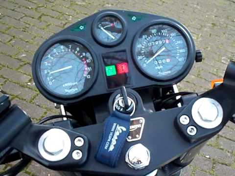 Triumph Trident 900 1997 model