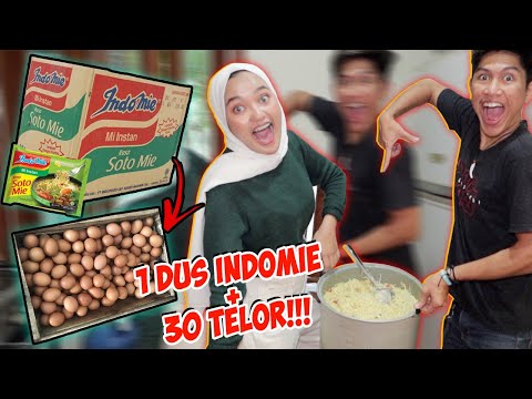 BUSYETT !!! SEHARI BISA HABIS BERDUS DUS INDOMIE !!! ANTRI PANJANG MAU MAKAN DISINI ,MIE BU ETI ALAM. 