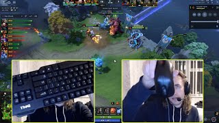 Quinn shows the Keyboard & Mouse that he used to win 3 Majors