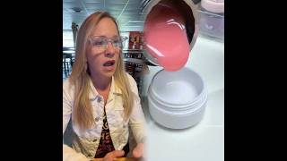 A Bartender Friend Told Me This Happened To Her The Other Day How Did She Not Notice The Color