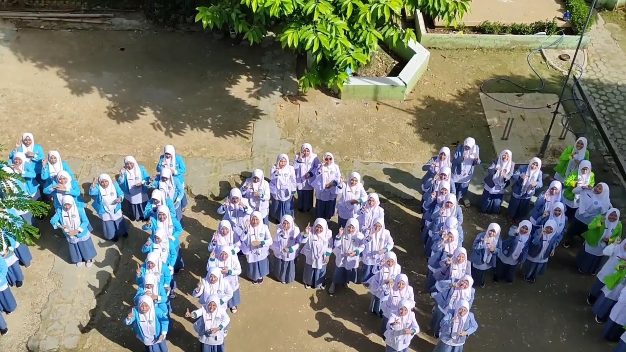 Persembahan untuk Siswa Kelas Akhir Lulusan 2022