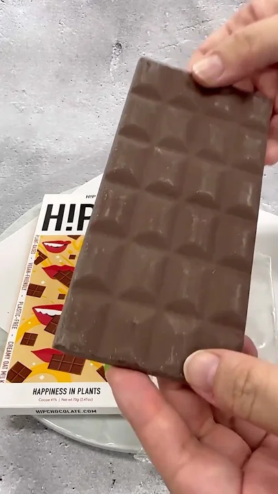 味に妥協しないヴィーガンチョコレート　ソルティキャラメルヴィーガンオーツミルクチョコレート（取り扱い企業：Ｖｏｌ.）#チョコレート #ヴィーガン