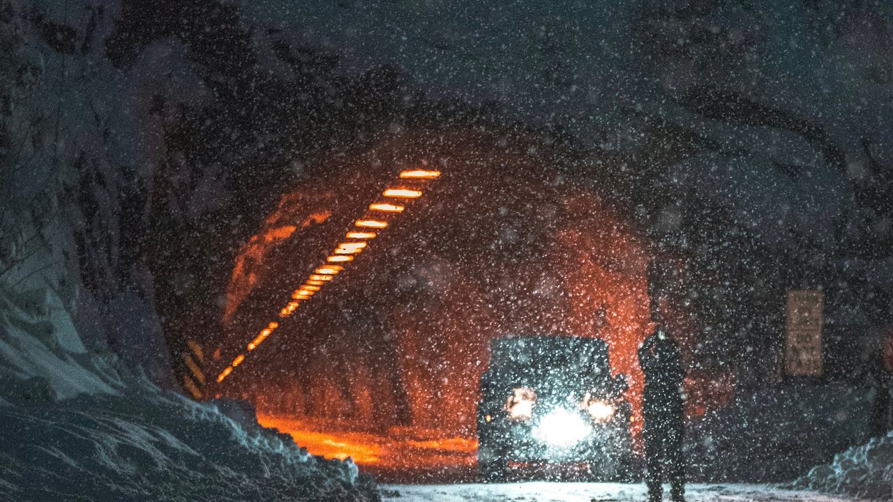 Tunnel in the snow |ASMR | Relax and sleep sounds | - YouTube