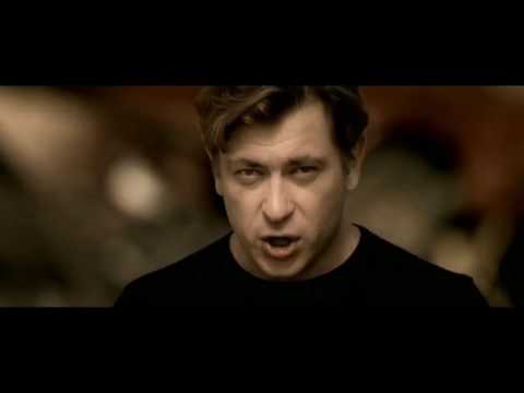 БИ-2 держатся за
