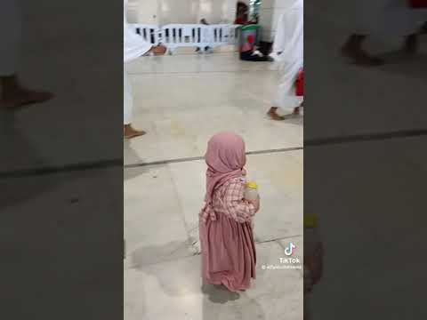 اللهم ارزقنا زيارة بيتك الحرام مع من نحب يا الله