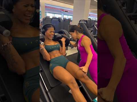 Leg day INSANO da Flávia 🔥 Team Carol Vaz #gym #fitness #workout