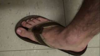 Abercrombie & Fitch Leather Flip-Flops (HD)