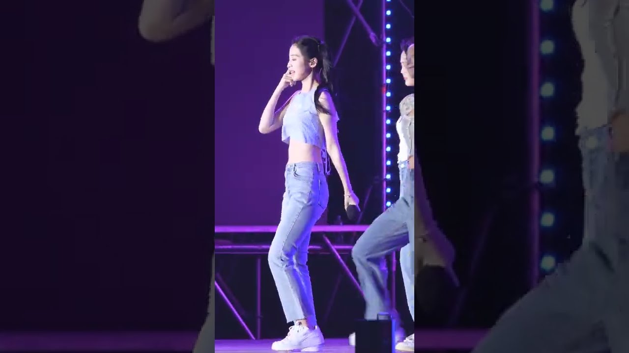 220902 오마이걸(OH MY GIRL) 아린 - Dolphin