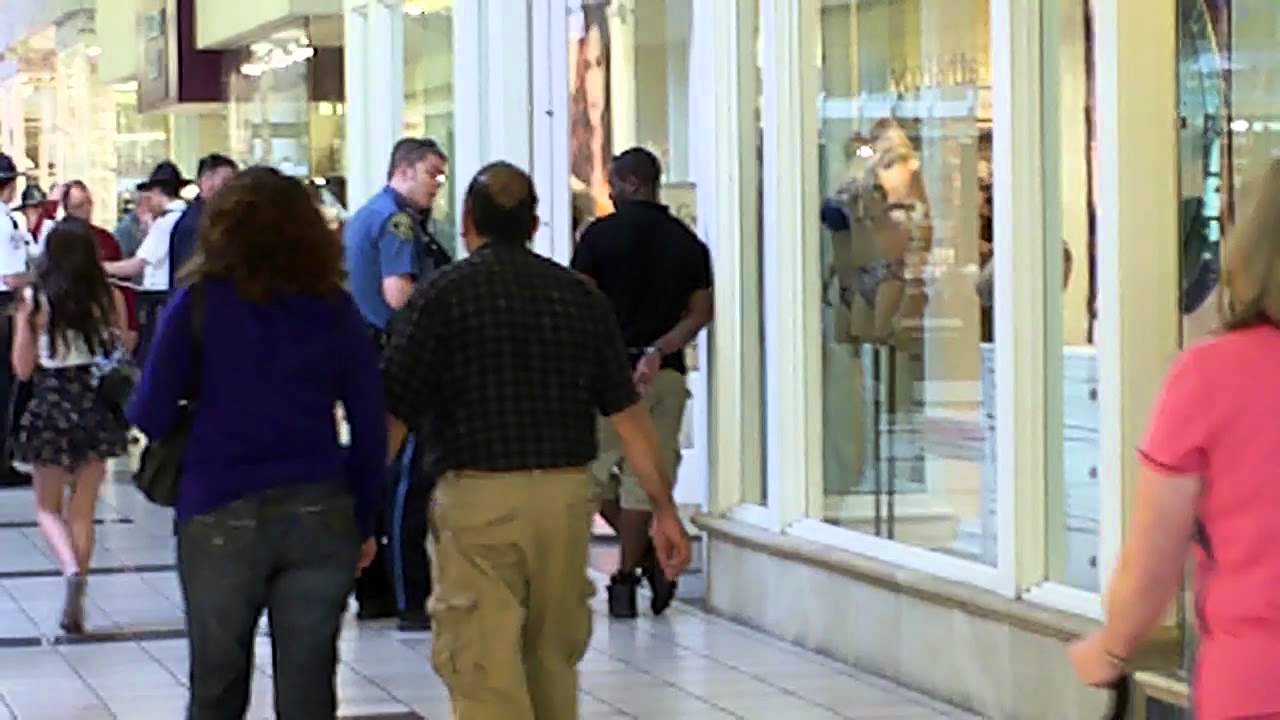 Alderwood Mall jobs available. See salaries, compare reviews, easily apply, and get hired. New Alderwood Mall careers are added daily on fabulousdown4allb7.cf The low-stress way to find your next Alderwood Mall job opportunity is on Simply Hired. There are over Alderwood Mall careers waiting for you to apply!