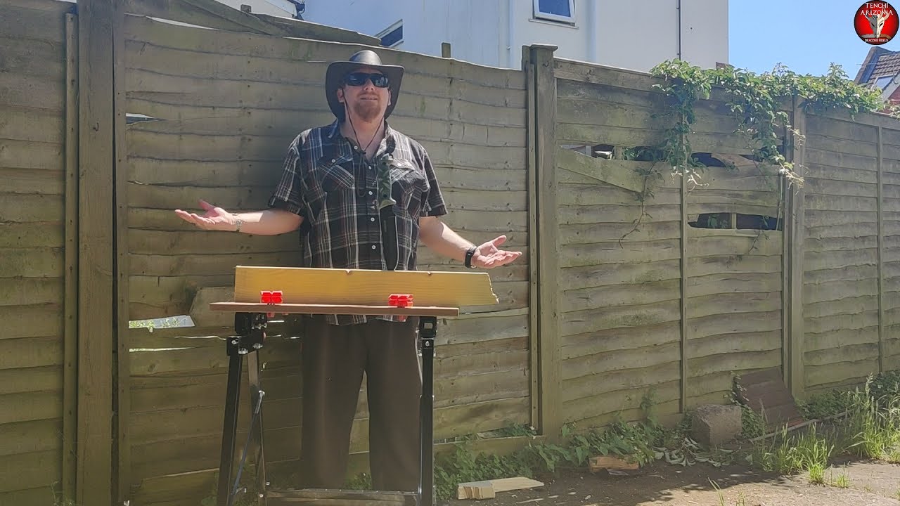 Chopping with the Schrade SCHF52