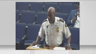 Police chief advocates for extending bar hours despite pushback from commissioner