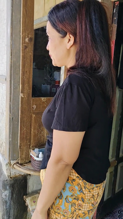 JANDA MONTOK, Tua-tua KELADI #jandadesa #JANDAMONTOK #pedesaanjawabarat