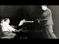 Miniature de la vidéo de la chanson Mörike-Lieder: Iv. Jägerlied (Zierlich Ist Des Vogels Tritt Im Schnee)