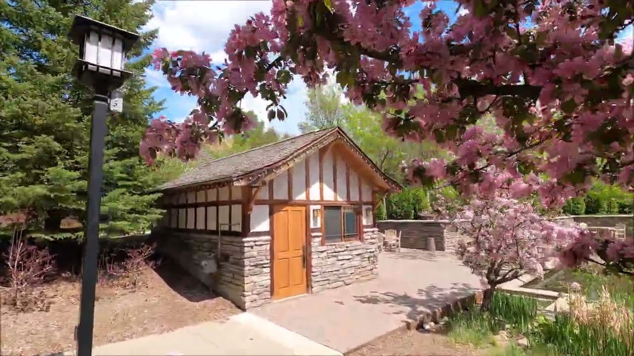 Saskatoon - Walking in a beautiful park [4K]