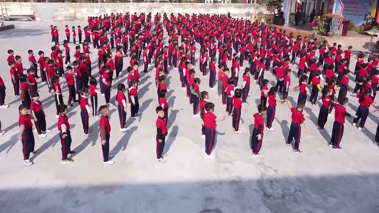Thể dục buổi sáng - Liên đội trường tiểu học Duy Tân