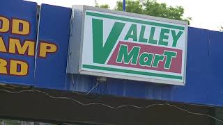 Robber chased off by Akron store employee armed with broom