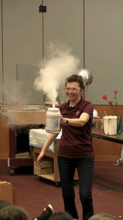 Make a geyser using dry ice & HOT water! 🧊🔥💨 #shorts - YouTube