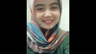 STATUS WA CEWEK CANTIK MINTA DI HALALIN