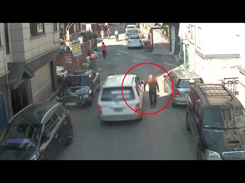 합의금 노려 차량에 손ㆍ발 '슬쩍'…좁은 골목길 조심 / 연합뉴스TV (YonhapnewsTV)
