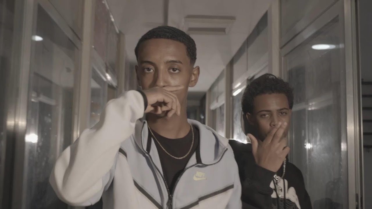 Blue Chesse Ft. POP B.F - መን'ዩ ደፋር - [MEN EYU DEFAR]