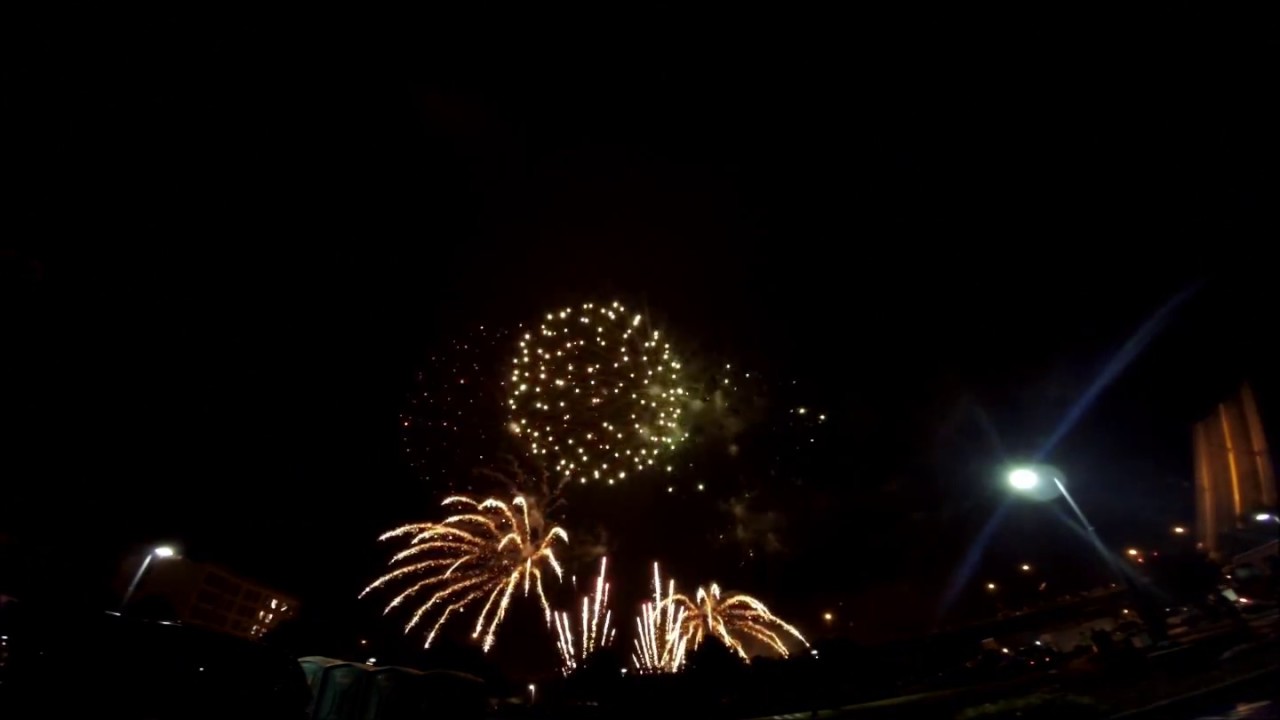 RoverFest Fireworks 2014 - American Fireworks Company - YouTube