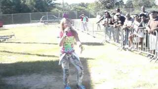miss mulatto rock and roll and move your body