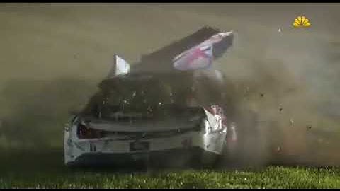 🇺🇸 NASCAR driver Ryan Preece miraculously survives after going through human blender of a crash