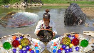 👑 Soft glowing water guides her to a calm clam holding quiet precious timeless shining jewels screenshot 1