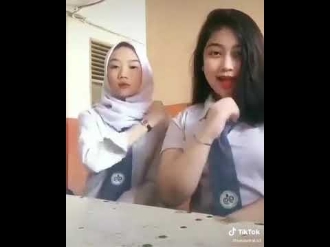 tik tok Abg SMA imut