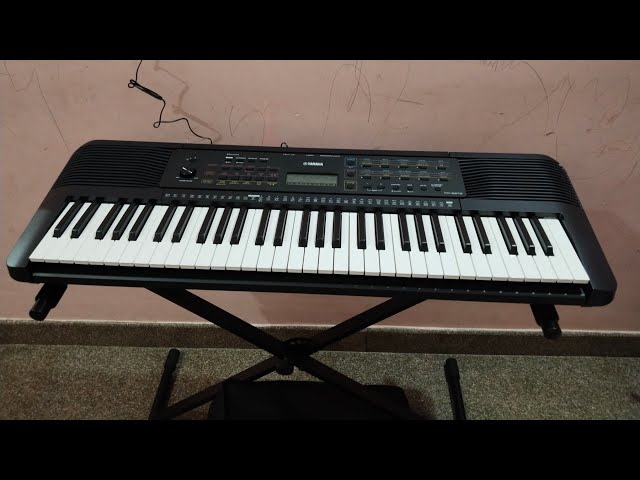 Mass'In Music / Yamaha PSR-E273 avec Casque, Stand et Banquette