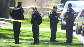 GUNFIRE AT DRAKE’S CRIB:  Security guard shot outside the International rapper’s mansion by Toronto Sun 1,379 views 2 days ago 2 minutes, 21 seconds