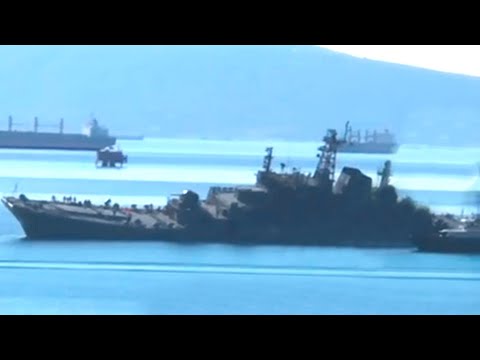 Атака дронов Украины и повреждение десантного корабля России в Новороссийске
