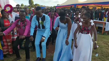 Kalenjin romantic dance - How Kalenjin Couples Dance together | Teddy Introduces Ivan ( 08-12-2022 )