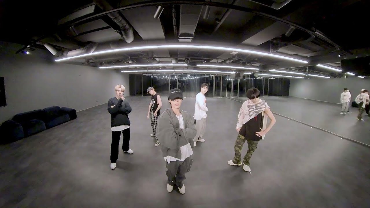 WayV 威神V 'Miracle' Dance Practice (360º Ver.)