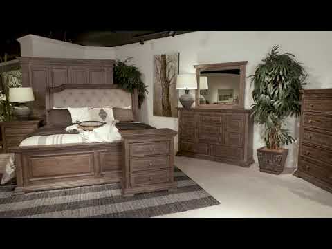 Wyndahl Bedroom Collection