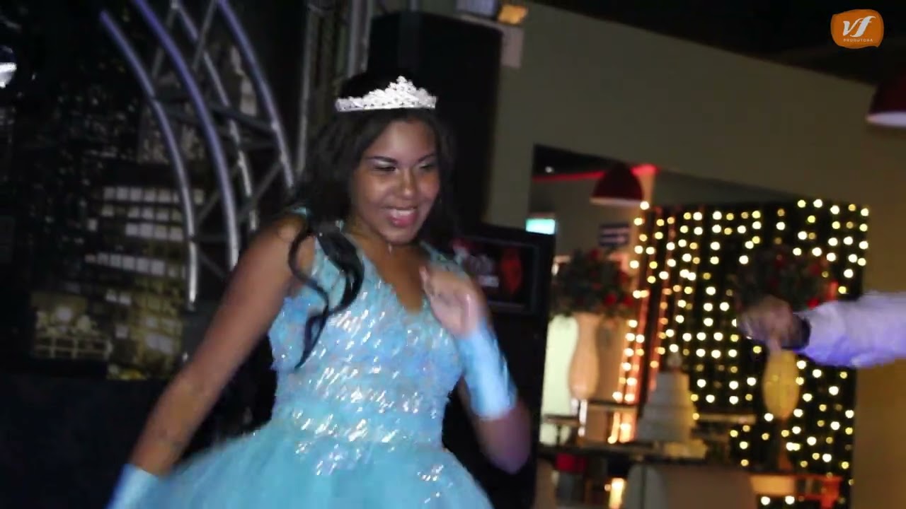 15 Anos Stéphany Delfino - Valsa Maluca