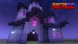 Decorating for Halloween on Minecrafts IgnitorSMP