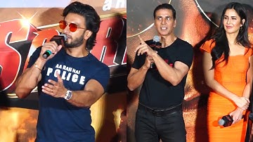 Akshay Kumar DEFENDS Ranveer Singh after reporter calls him 