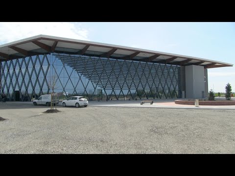 Video: Gospodarske zgrade na mjestu: projekti