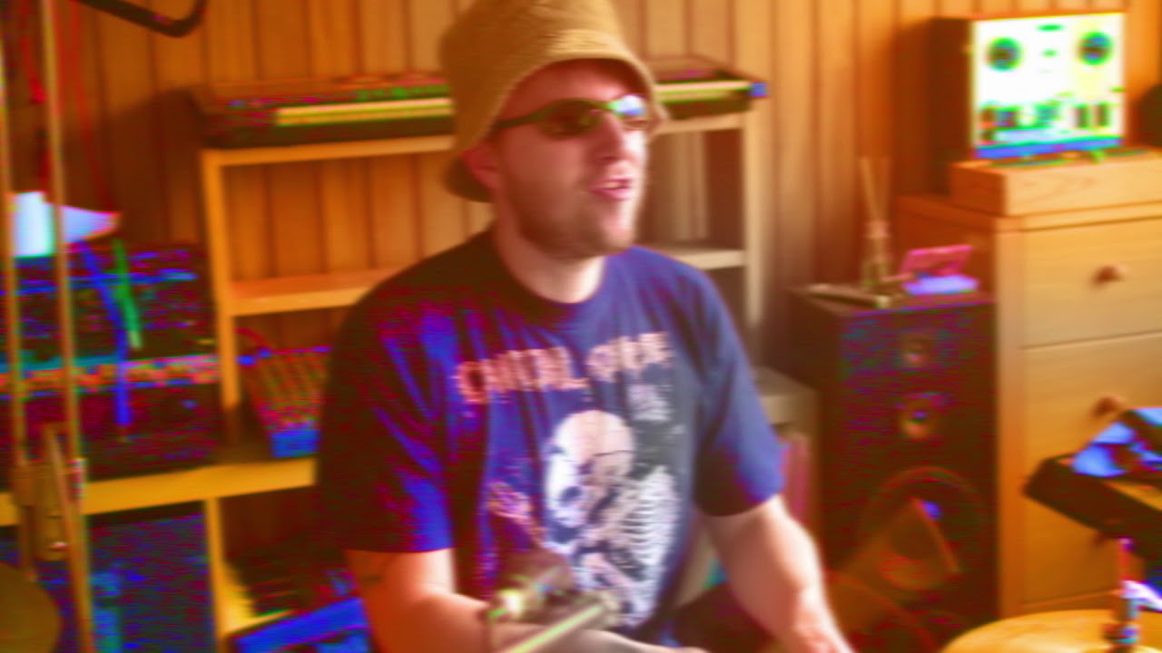 Wolf Müller & Niklas Wandt - AHU (Video: Deniz Saridas)