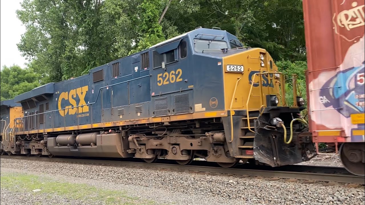 Small Csx Rather small CSX M427 passes CP57 at a slow pace to stop for I022 at ...
