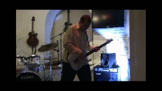Andrey Ovsyannikov (Gaura Band) live art-cafe "Grizli" (03)