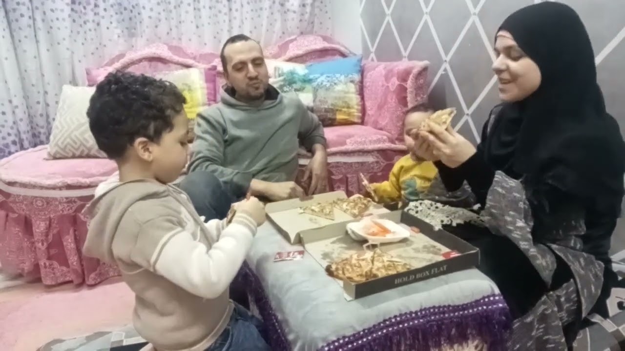 مفاجأة عمرو جوزي لابني ابراهيم 👌😋😍 ربنا يخليك لينا يارب وميحرمناش منك يا غالي 🤲