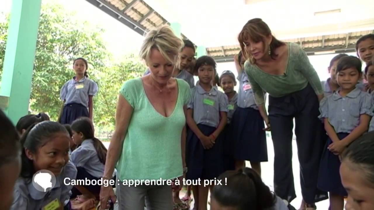 Toutes à l'école dans C'est au Programme