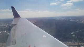 United Express Crj-200 landing in Chicago O&#39;hare (CAK-ORD)