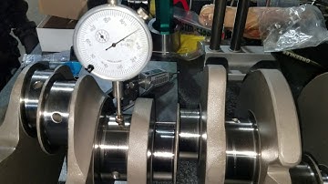 Checking crank for straightness