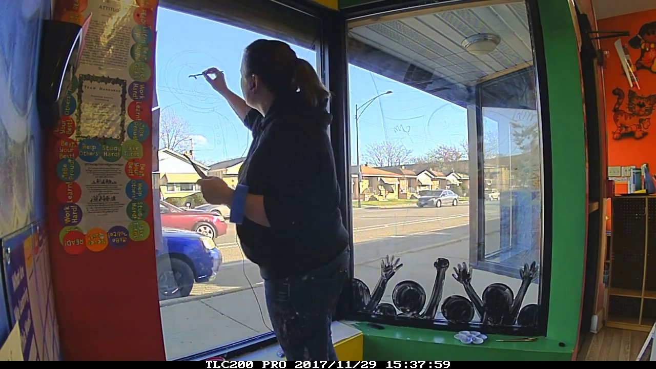 Window Painting a Chicago daycare on the south side Time Lapse YouTube